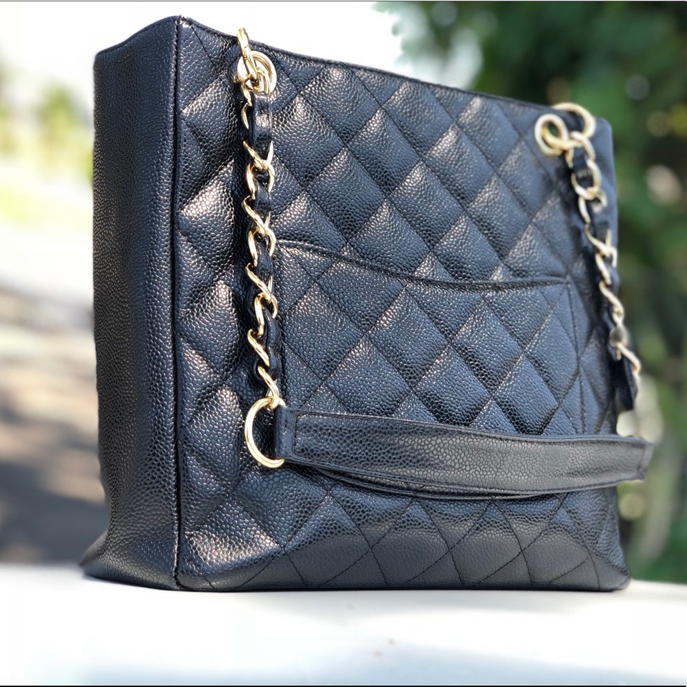 ❌SOLD❌ Authentic CHANEL PST Caviar Tote - Picture 2 of 8